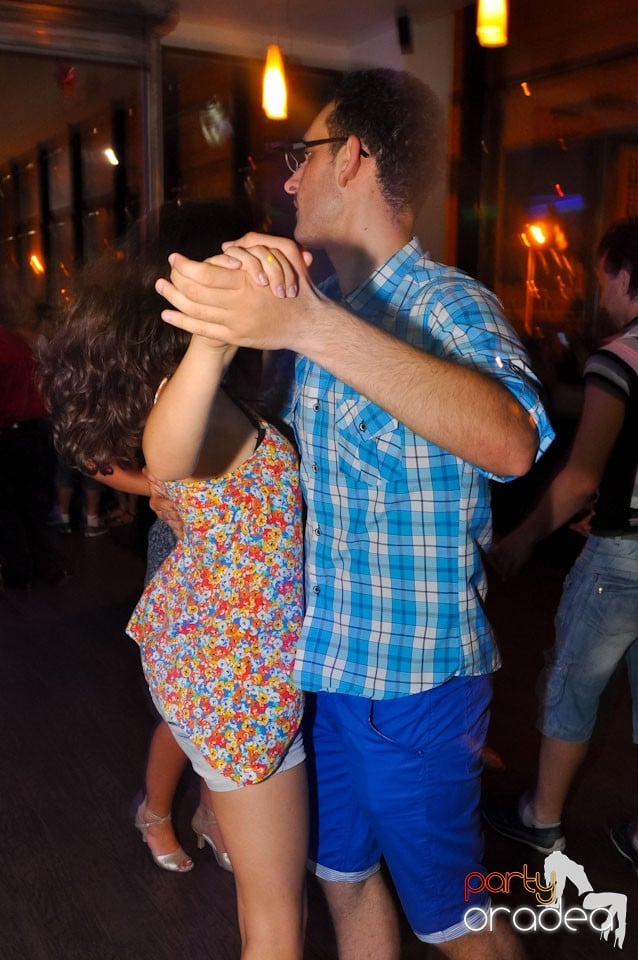 Blondy's - Seară de dans, 