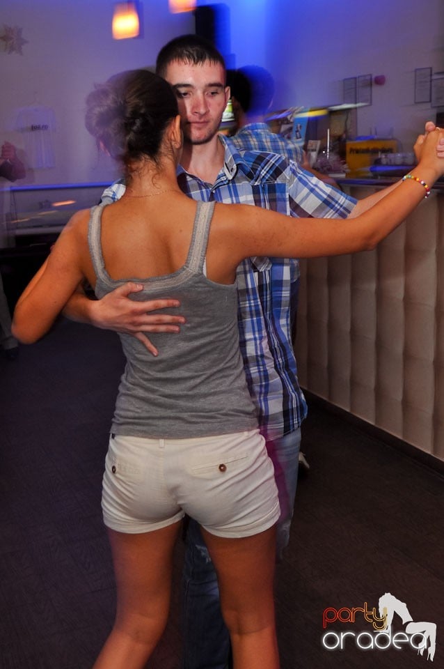 Blondy's - Seară de dans, 