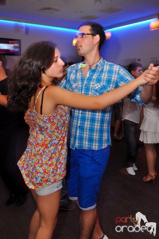 Blondy's - Seară de dans, 