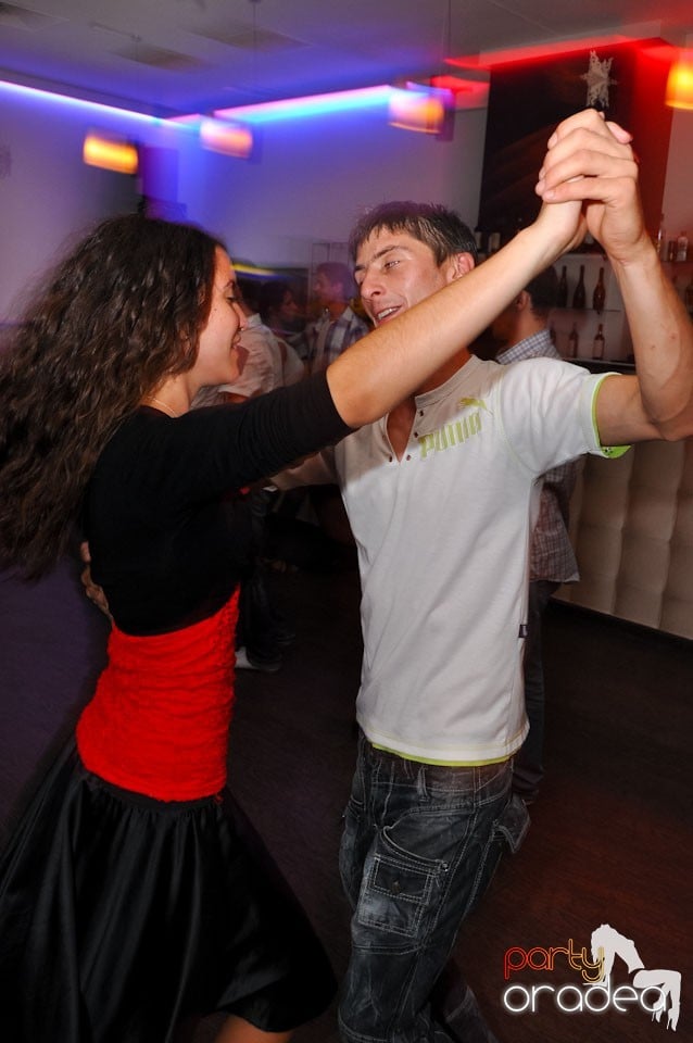 Blondy's - Seară de dans, 