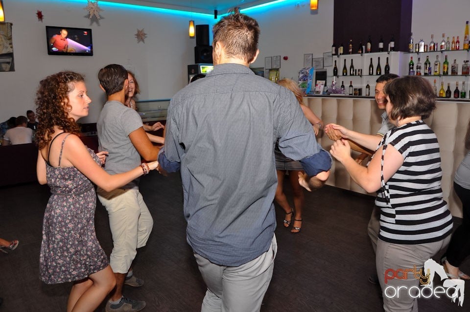 Blondy's - Seară de dans, 