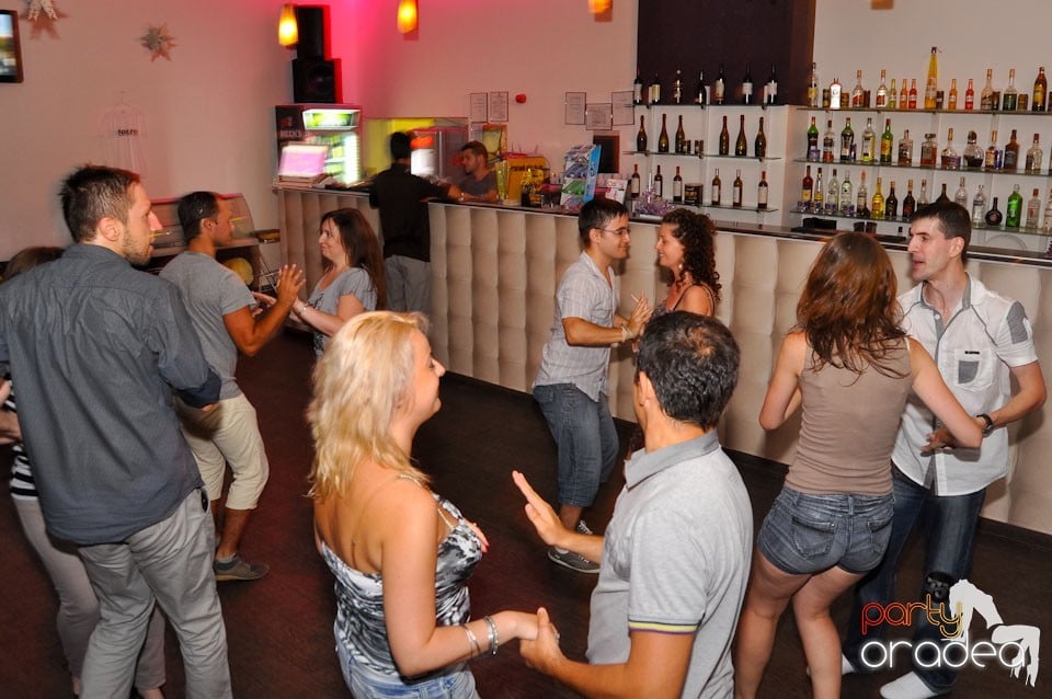 Blondy's - Seară de dans, 