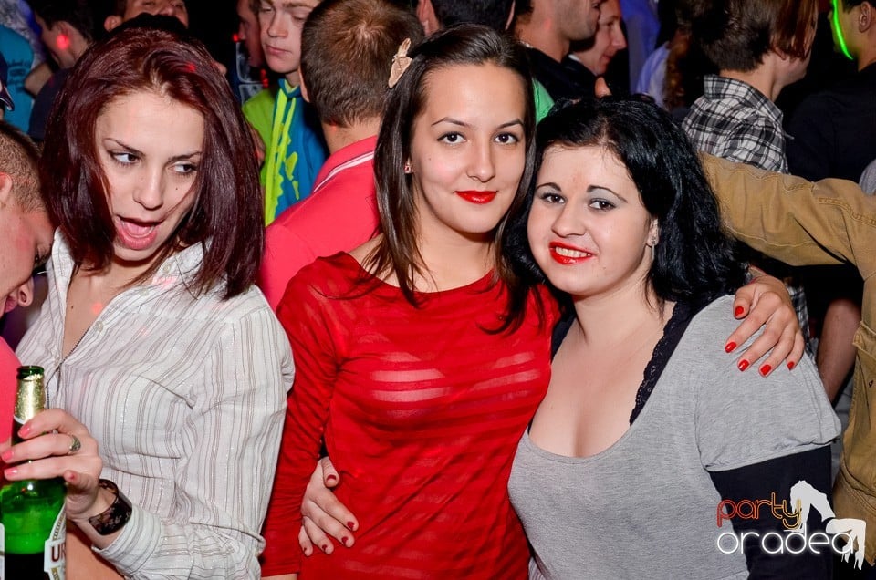 Bomba Party în Disco Faház, 