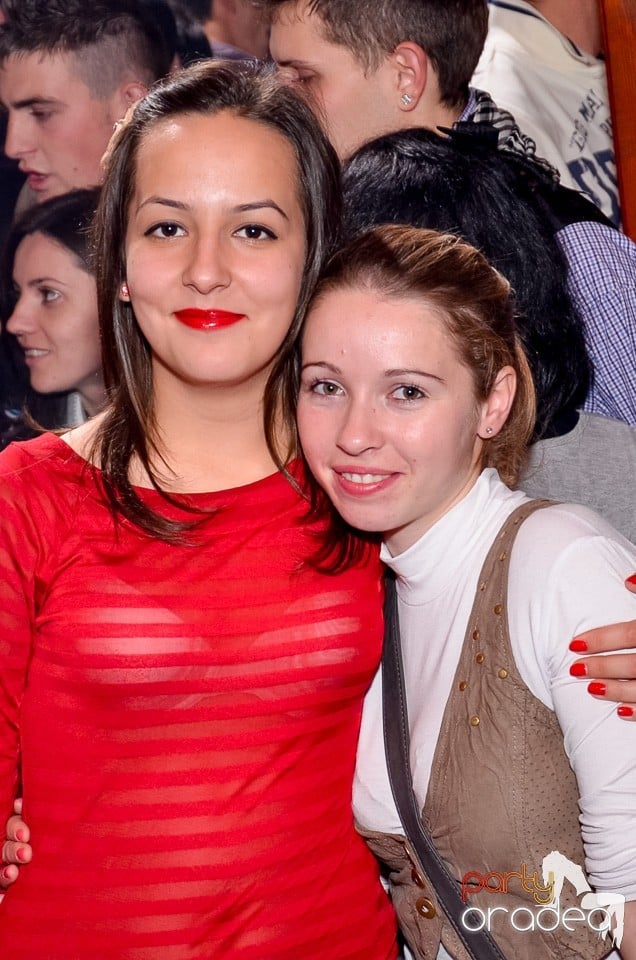 Bomba Party în Disco Faház, 