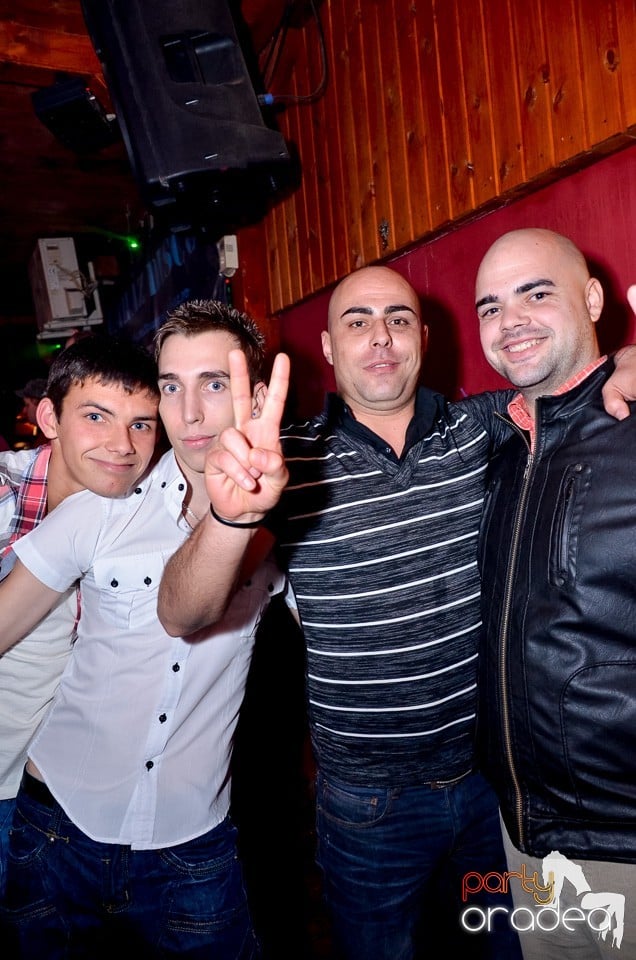 Bomba Party în Disco Faház, 