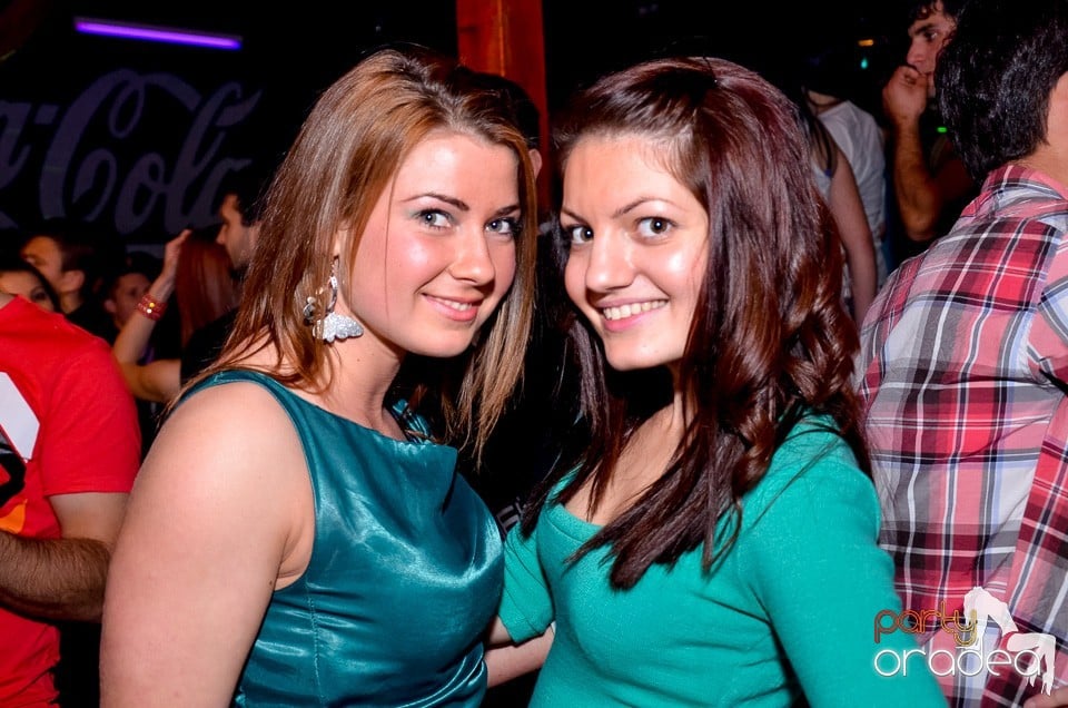 Bomba Party în Disco Faház, 