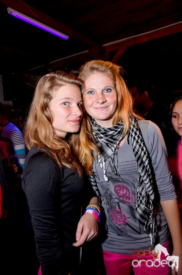 Bomba Party în Disco Faház, 