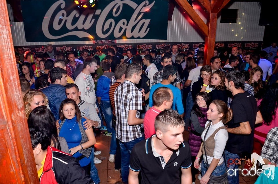 Bomba Party în Disco Faház, 