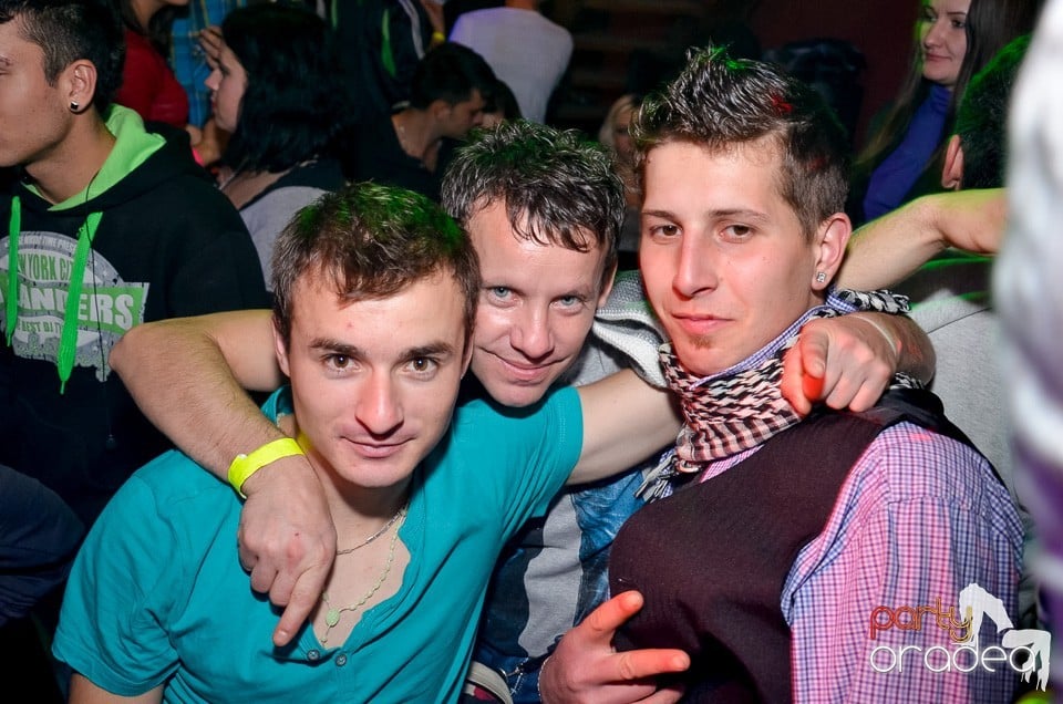 Bomba Party în Disco Faház, 