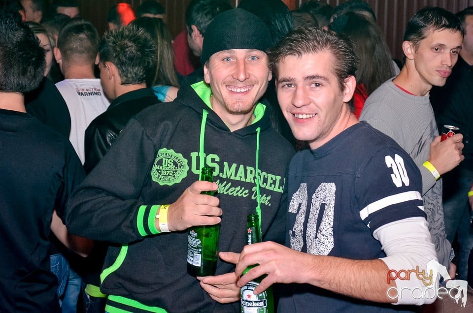 Bomba Party în Disco Faház, 