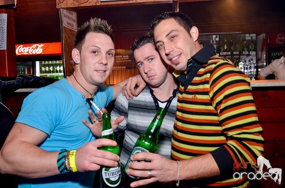 Bomba Party în Disco Faház, 