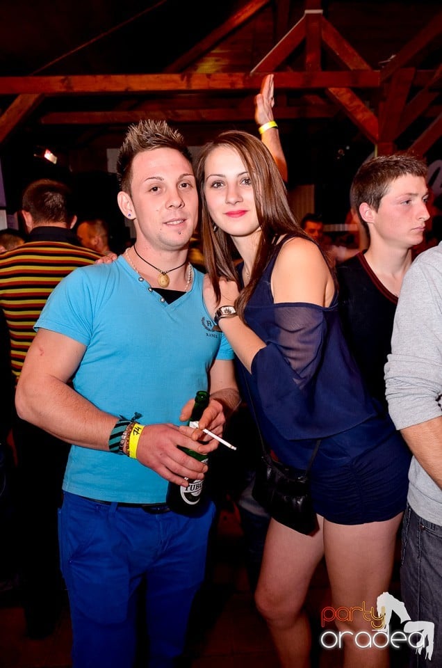 Bomba Party în Disco Faház, 