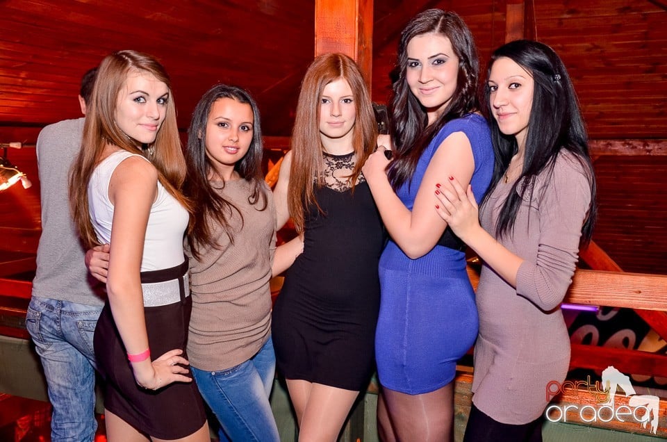 Bomba Party în Disco Faház, 