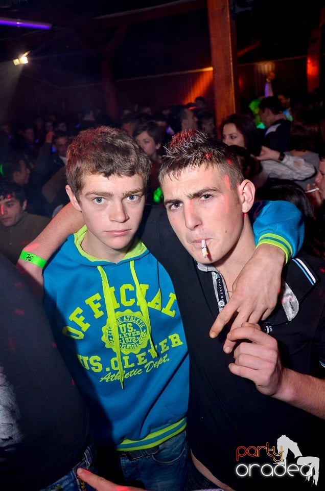 Bomba Party în Disco Faház, 