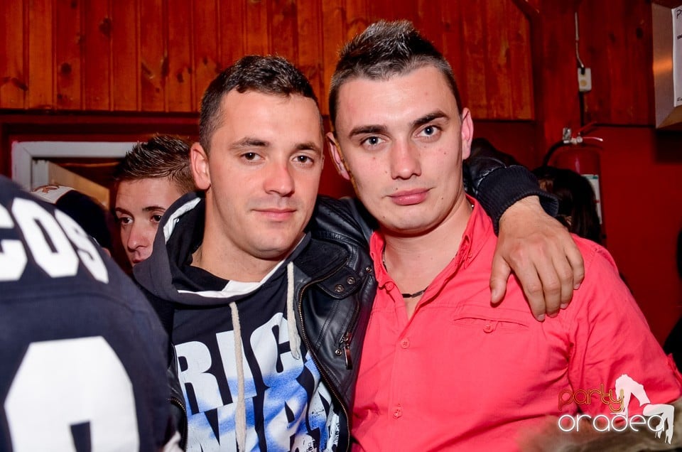 Bomba Party în Disco Faház, 