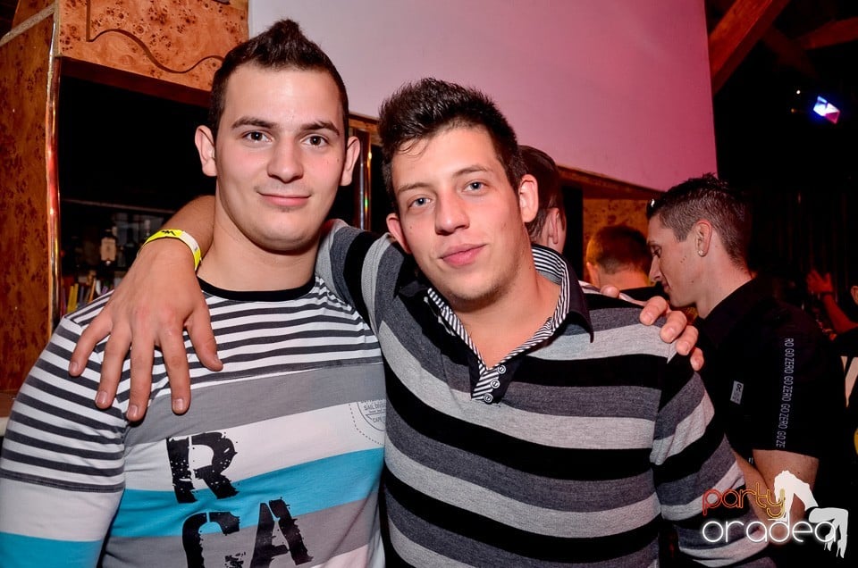 Bomba Party în Disco Faház, 