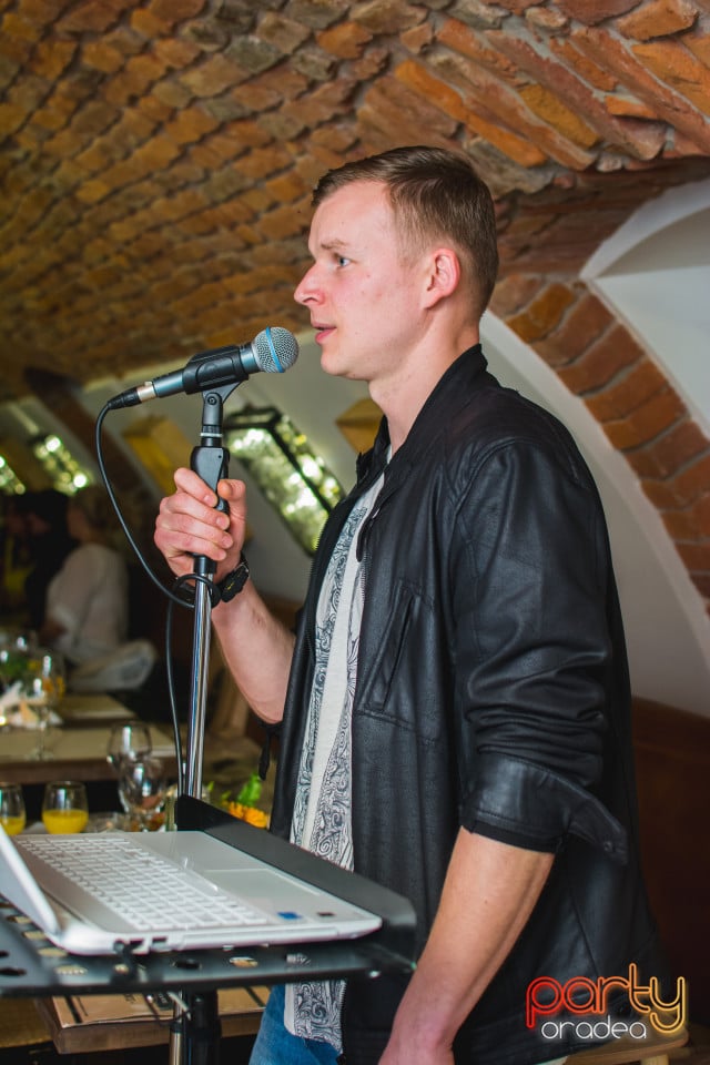 Muzică live cu Răzvan Chebeleu, Borsalino