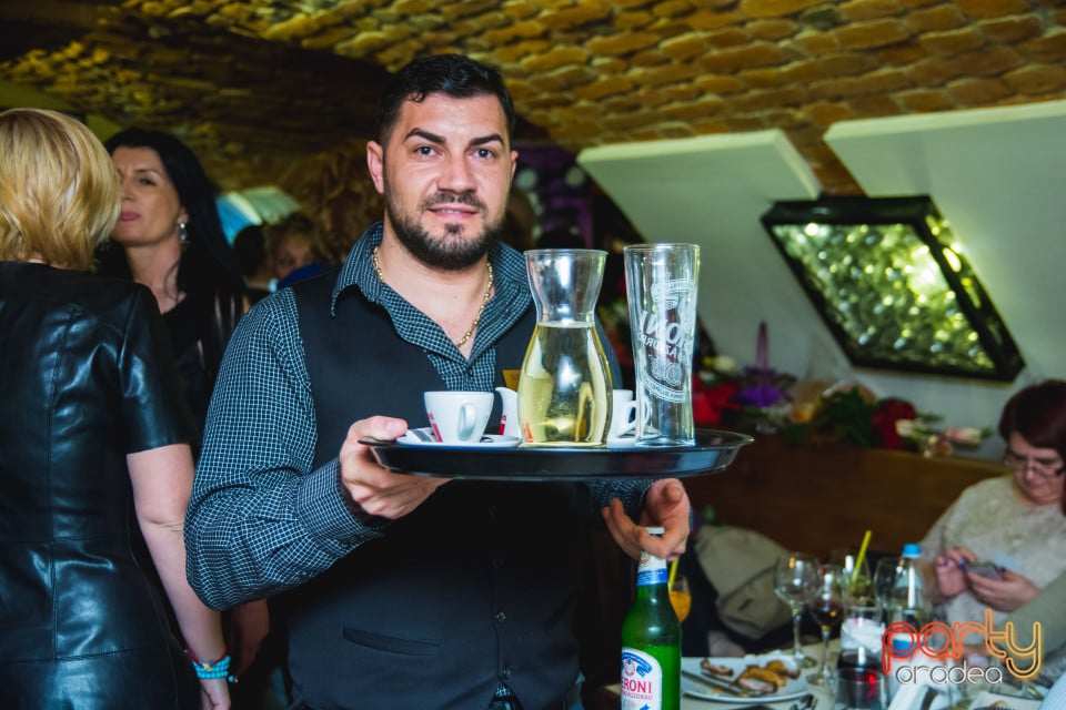 Vineri seara în Restaurant Borsalino, Borsalino