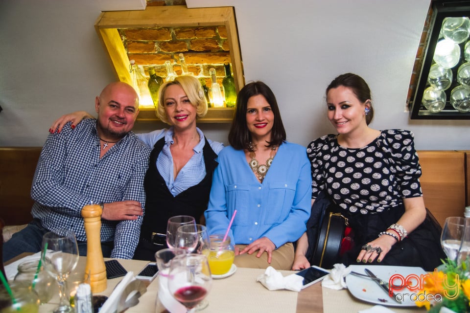 Vineri seara în Restaurant Borsalino, Borsalino