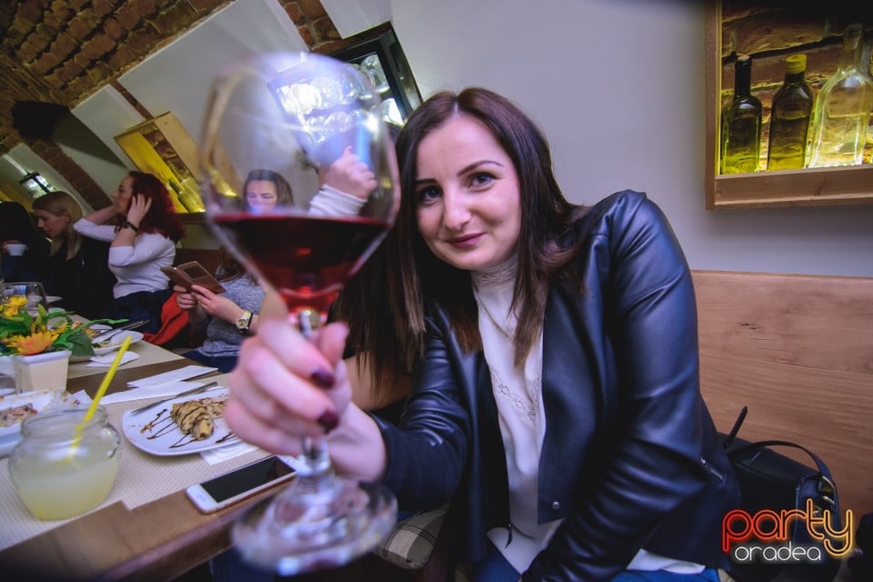 Seara Live Cu Solistul Vocal Răzvan Chebeleu, Borsalino