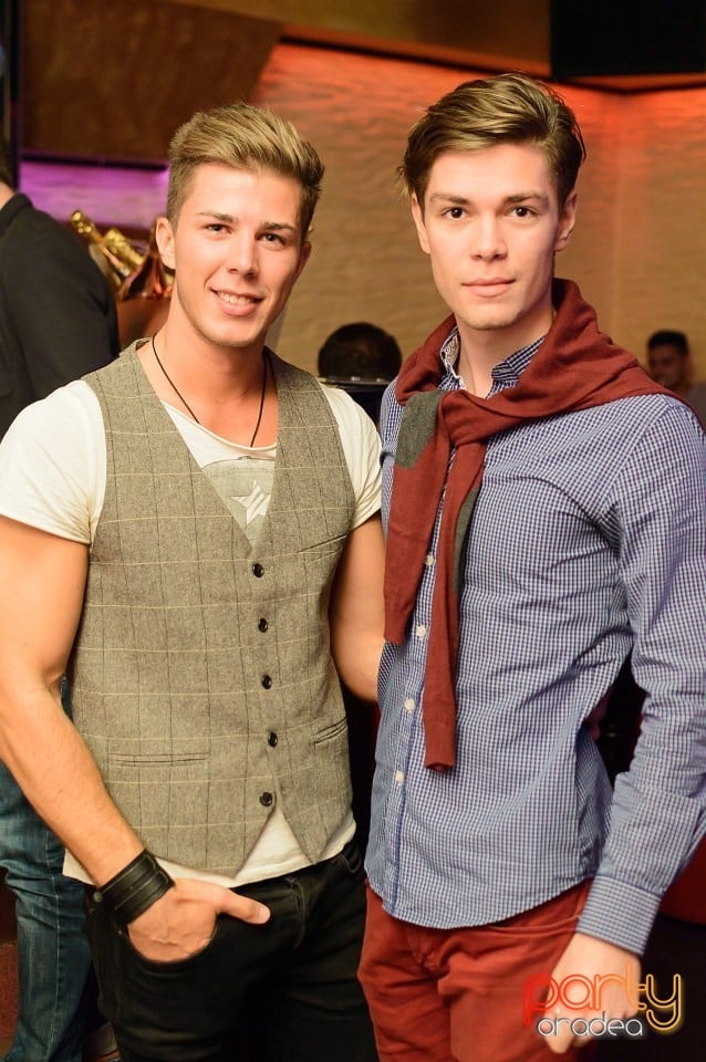 Bottega Night, Downtown Paparazzi