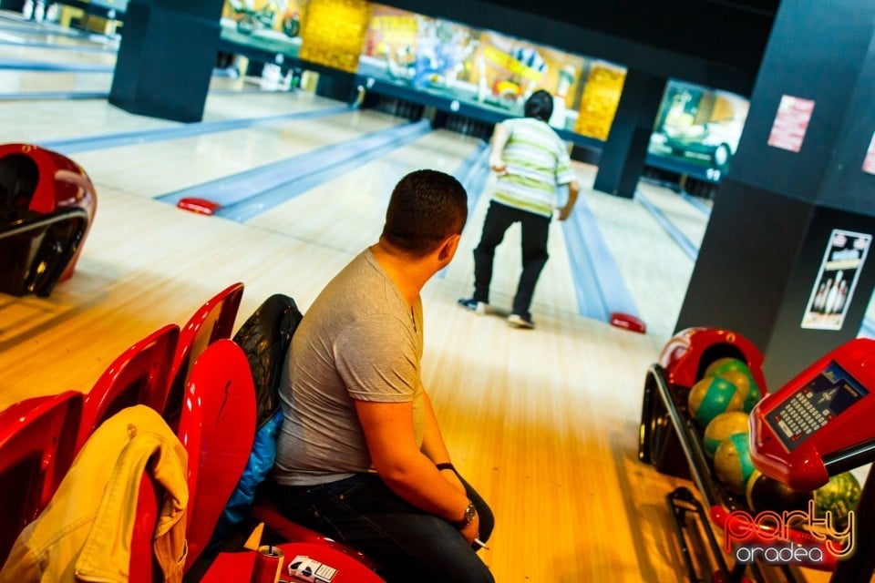 Bowling Tournament, Billy Art Club