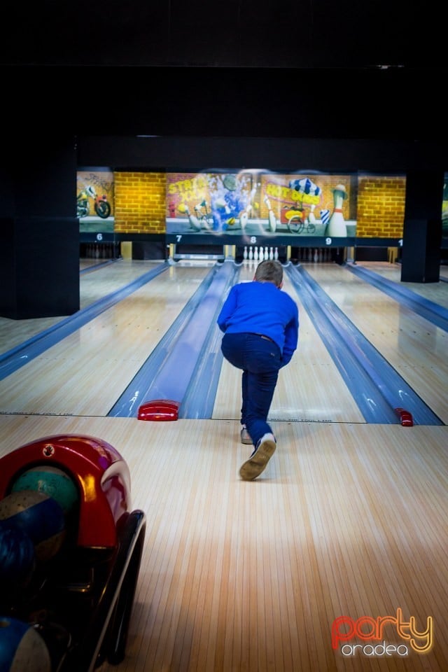 Bowling Tournament, Billy Art Club