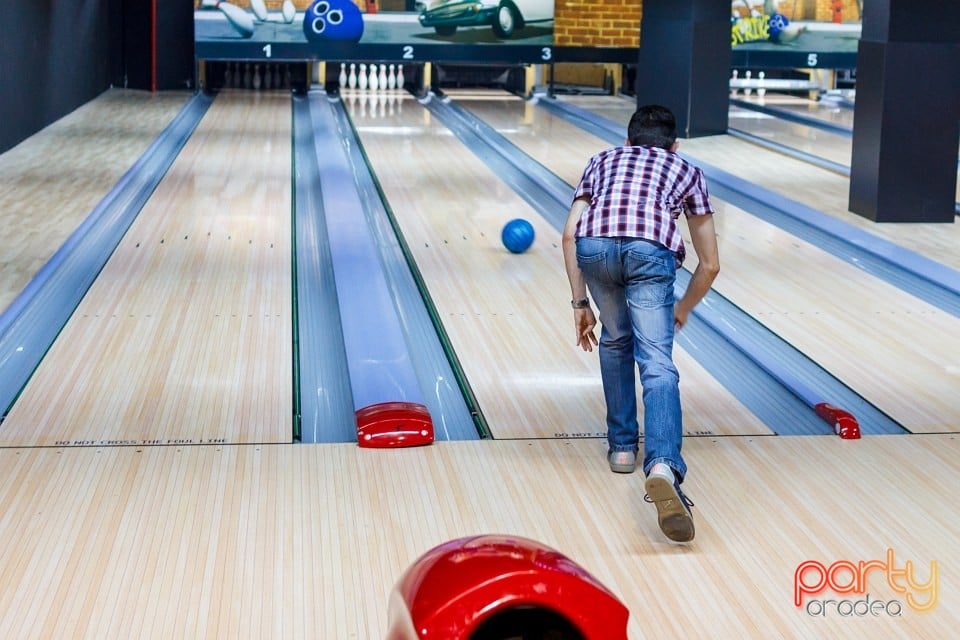 Bowling Tournament, Billy Art Club