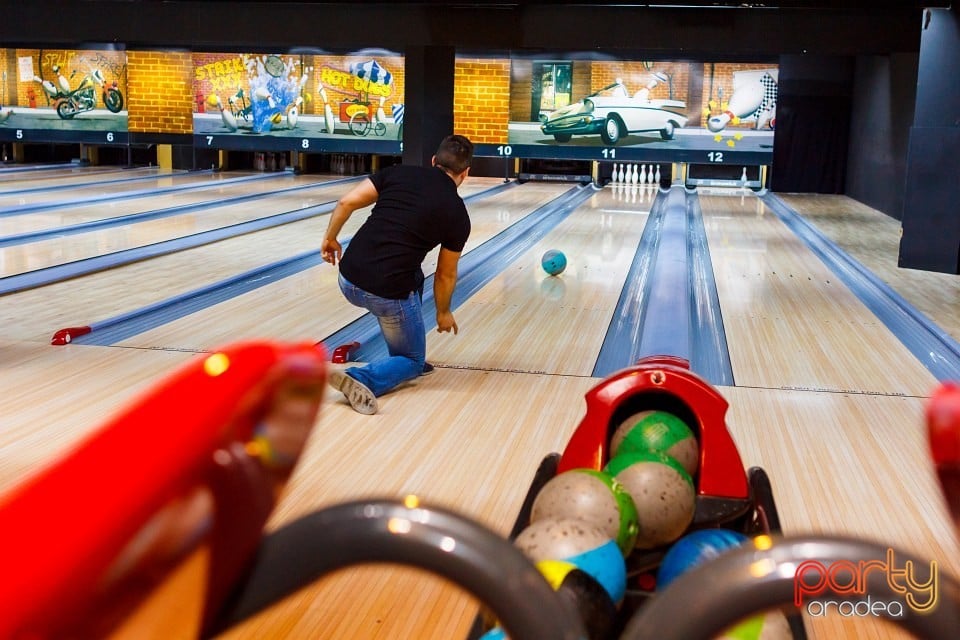 Bowling Tournament, Billy Art Club