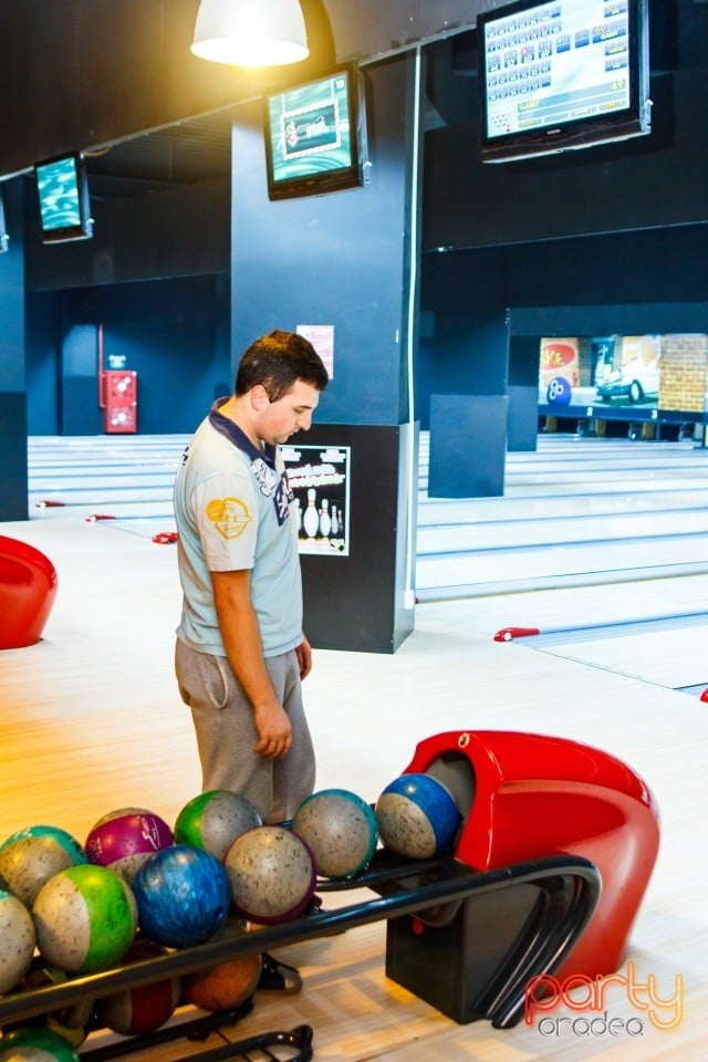 Bowling Tournament, Billy Art Club