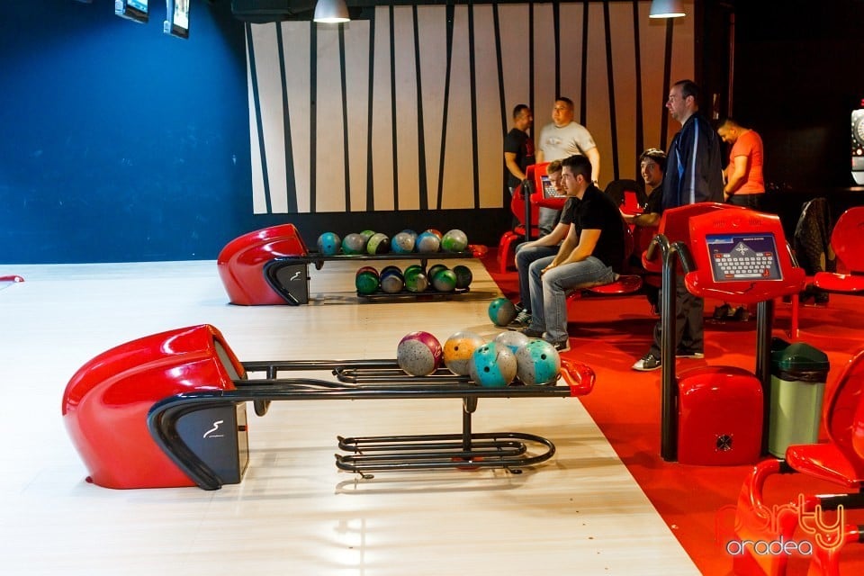 Bowling Tournament, Billy Art Club