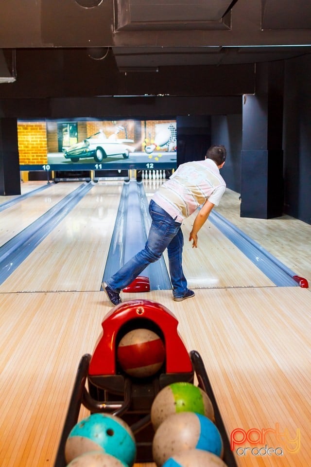 Bowling Tournament, Billy Art Club