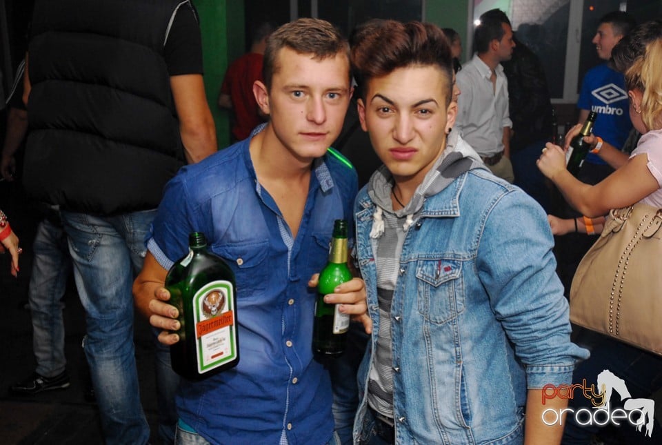 Buborek Party, Royal Party House