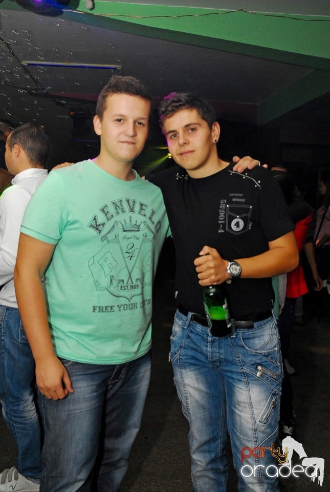 Buborek Party, Royal Party House
