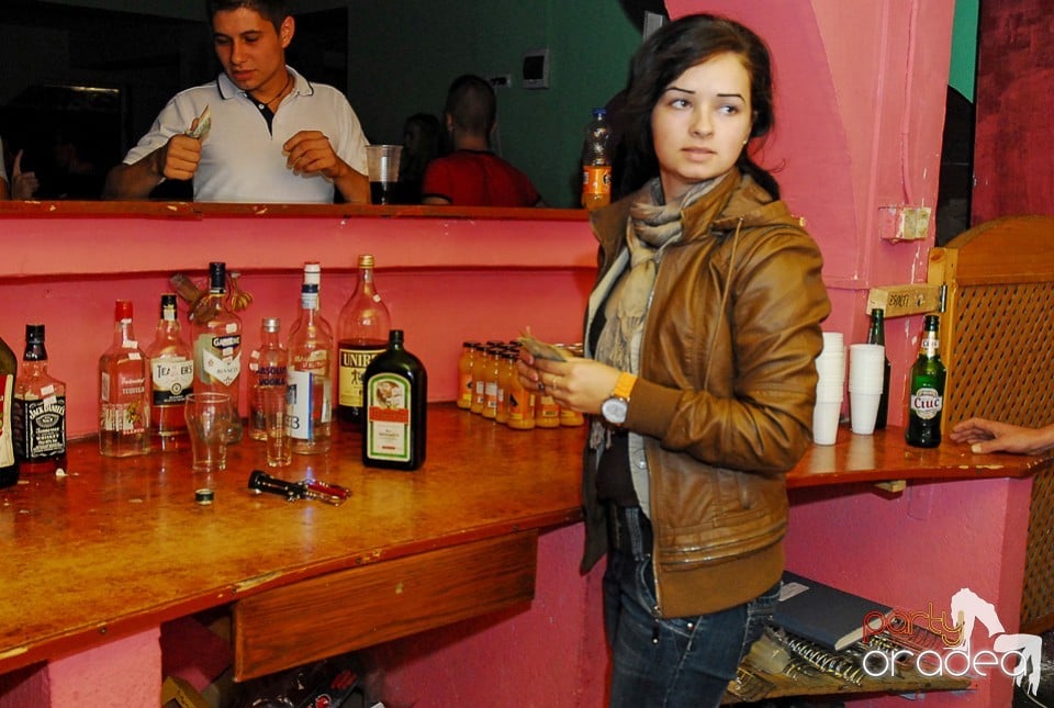 Buborek Party, Royal Party House