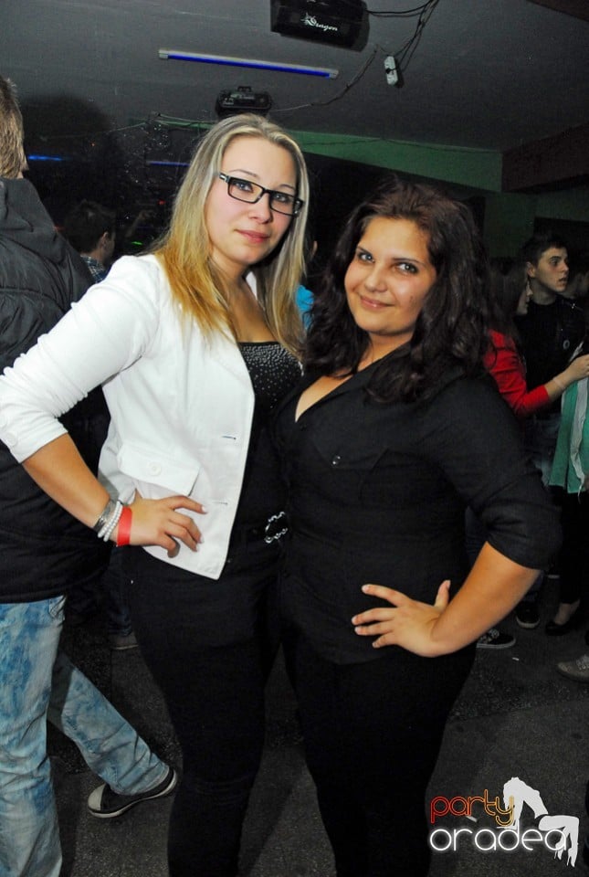 Buborek Party, Royal Party House