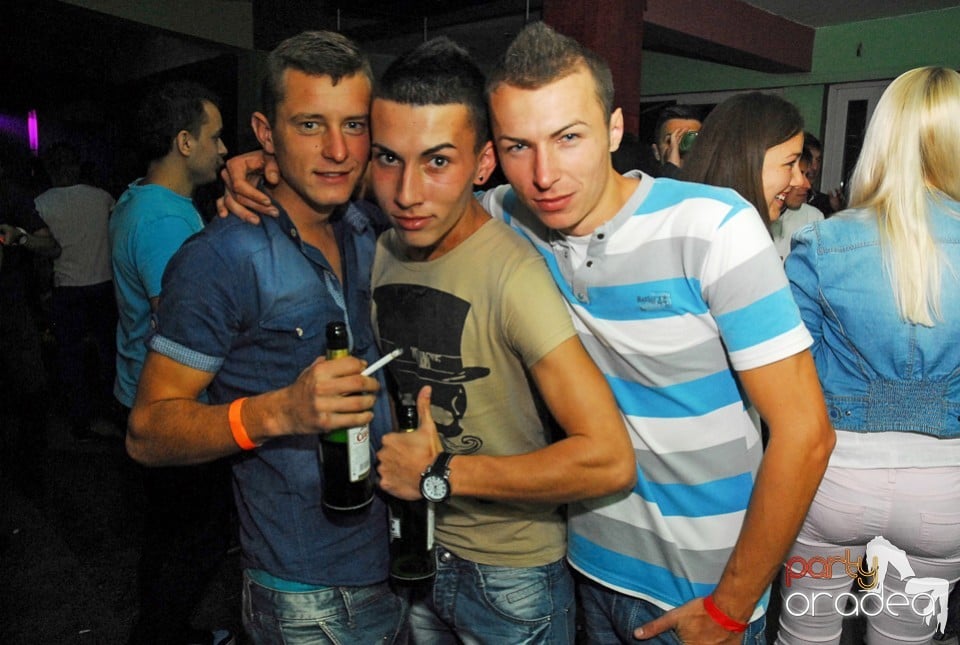 Buborek Party, Royal Party House