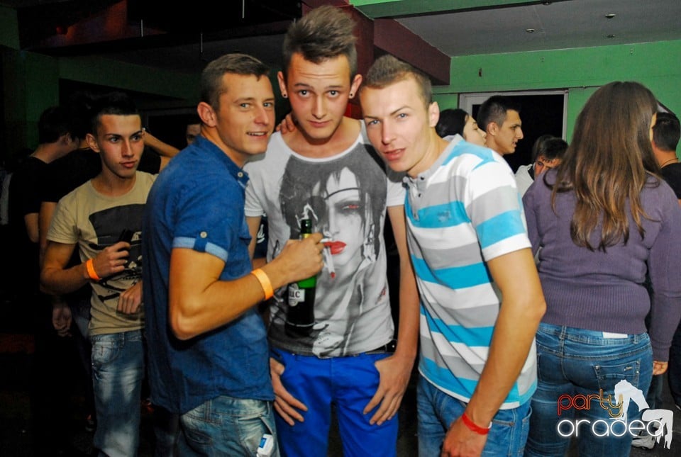 Buborek Party, Royal Party House