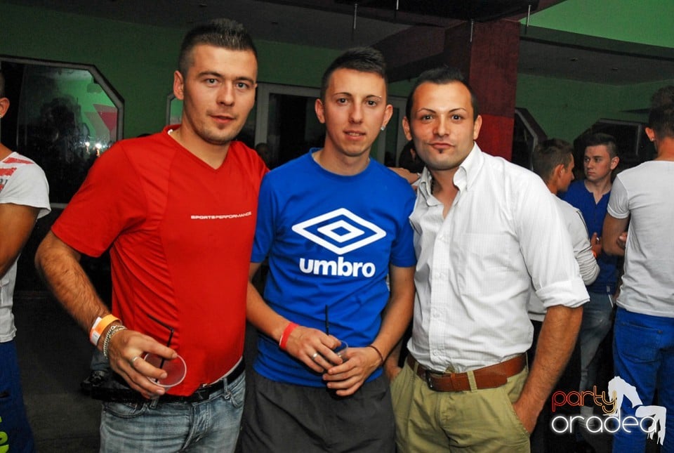 Buborek Party, Royal Party House