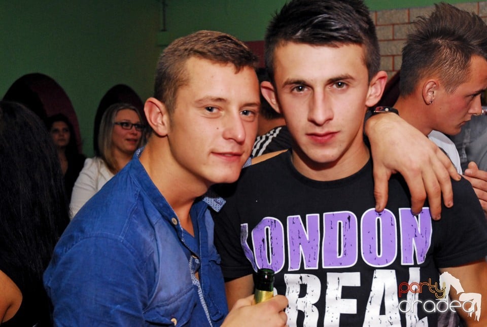 Buborek Party, Royal Party House