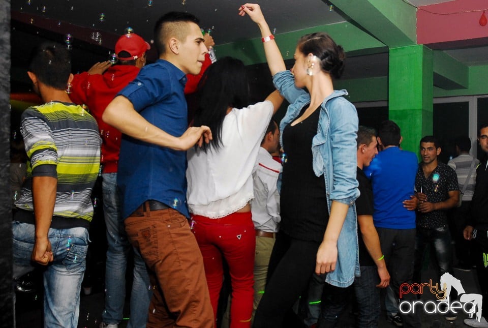 Buborek Party, Royal Party House