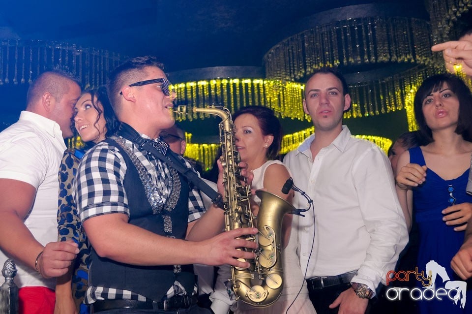 Burlesque Party cu Chantal & Lori Sax, 