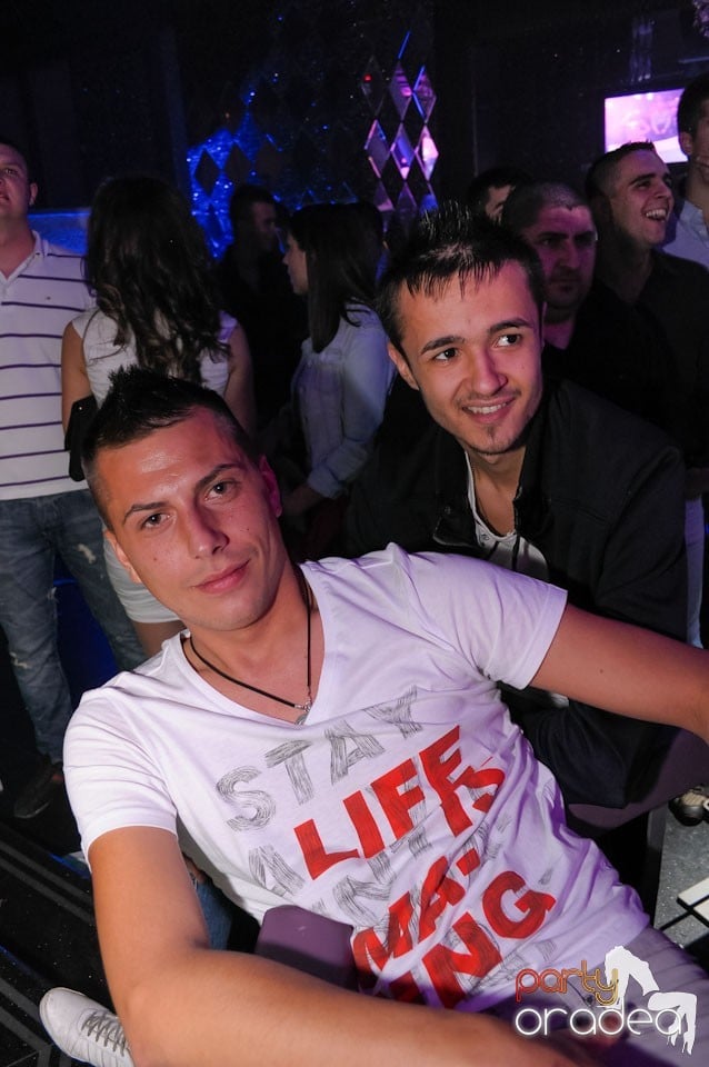 Burlesque Party cu Chantal & Lori Sax, 