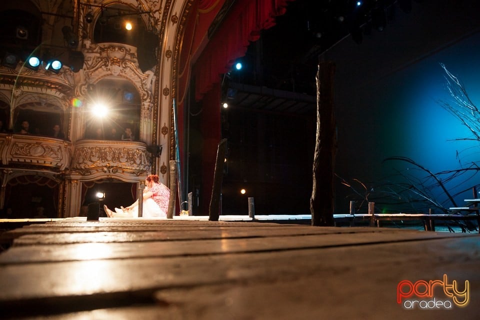 Cancun, Teatrul Regina Maria