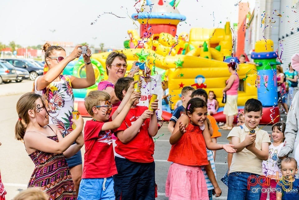 Caravana Recreativă la Oradea Shopping City,