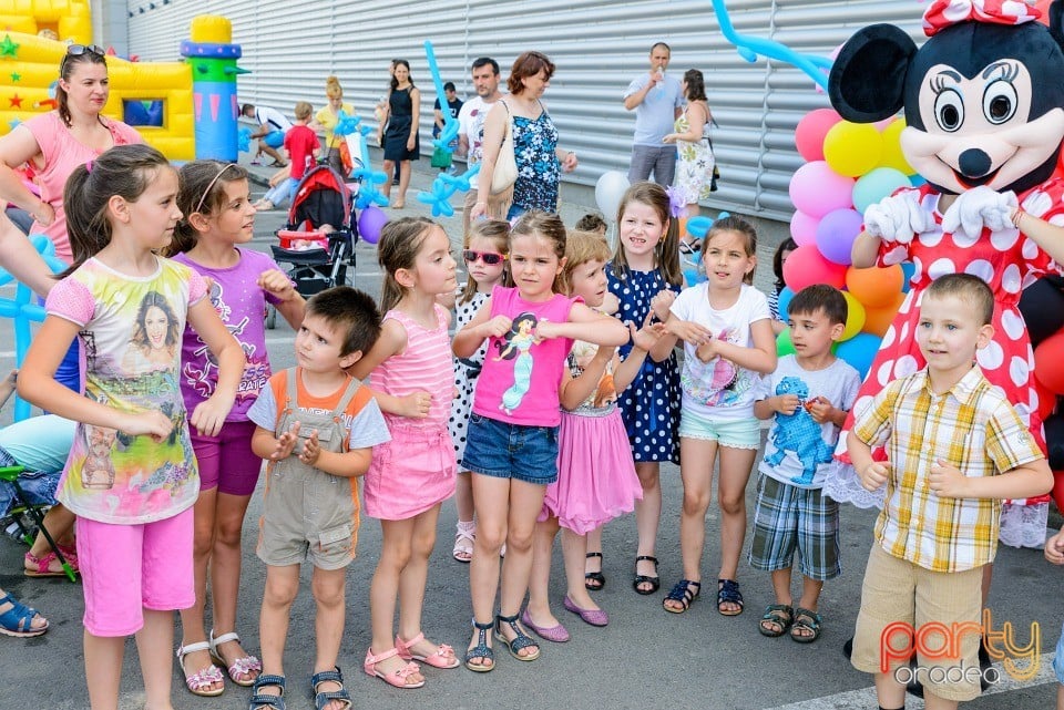 Caravana Recreativă la Oradea Shopping City,