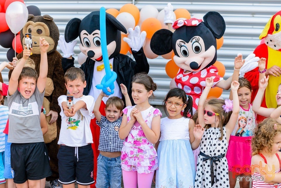 Caravana Recreativă la Oradea Shopping City,