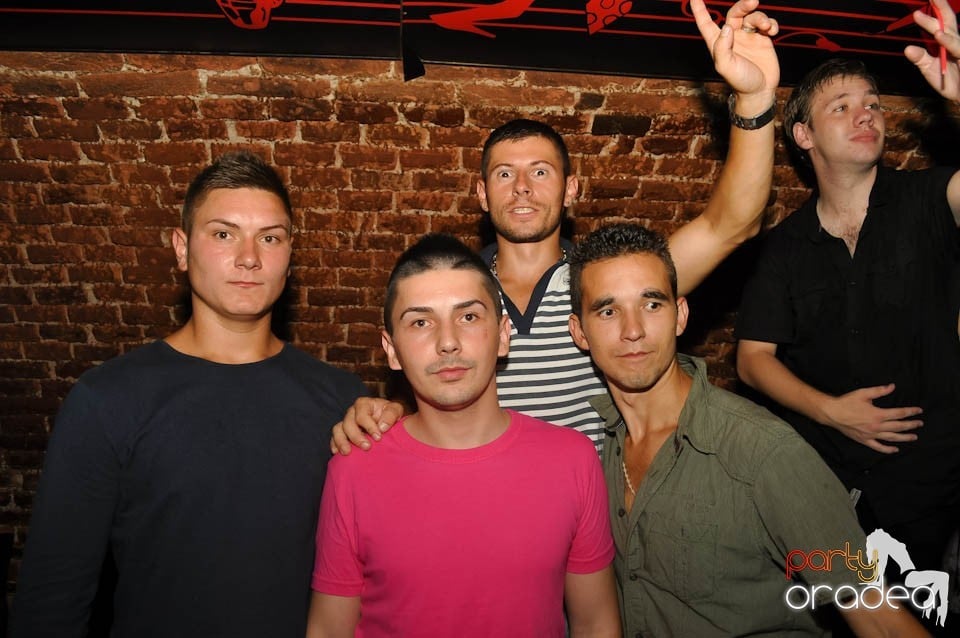 Carlsberg Summer Party continuă în Escape, 