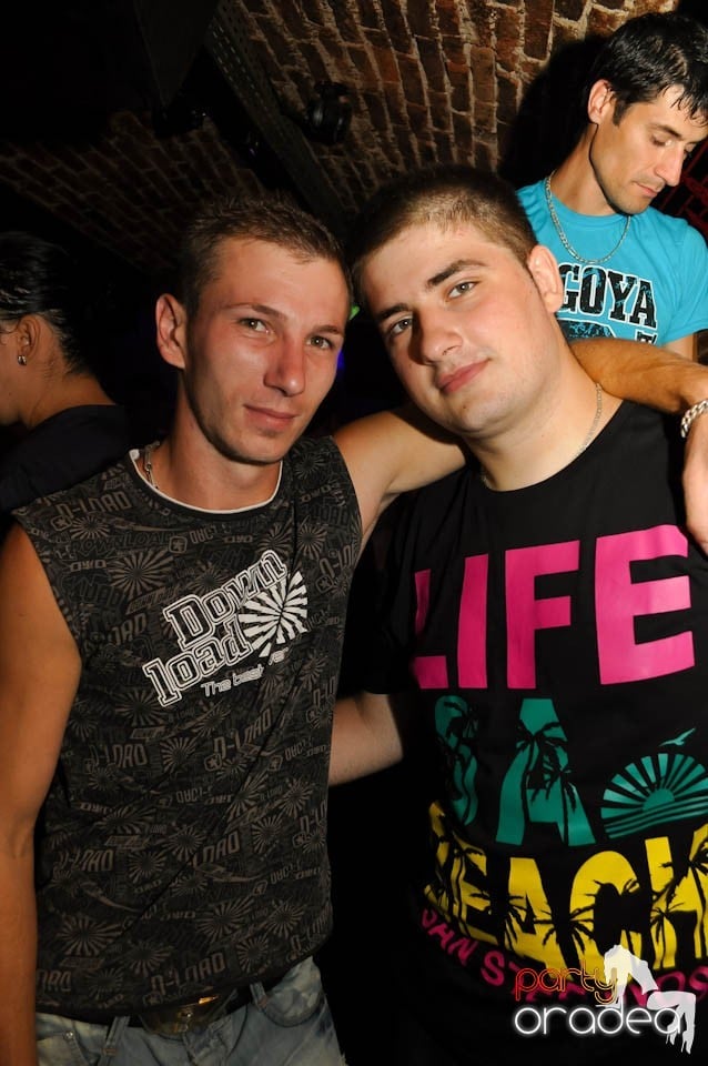 Carlsberg Summer Party continuă în Escape, 