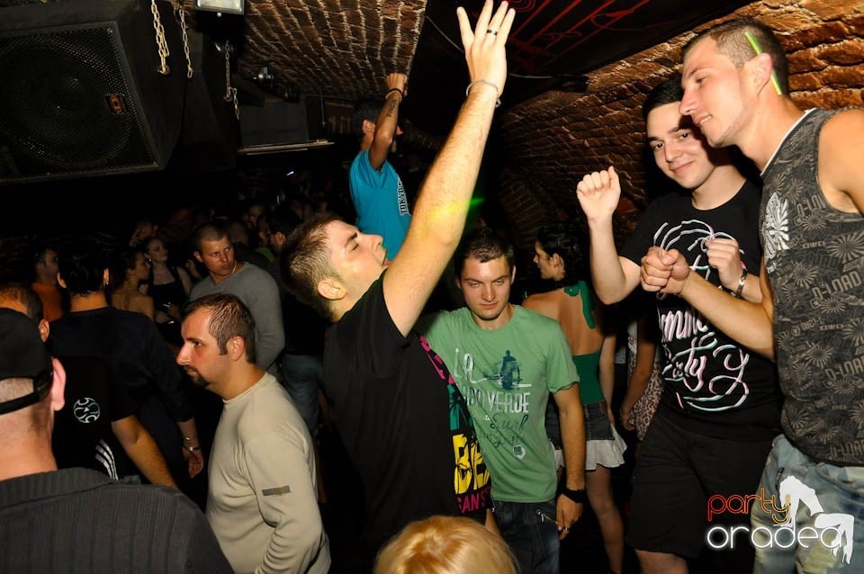 Carlsberg Summer Party continuă în Escape, 